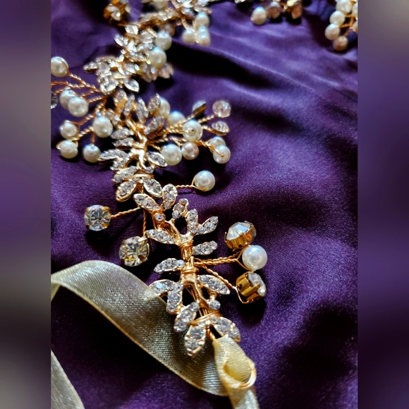Gorgeous jeweled hair vine headband!!!